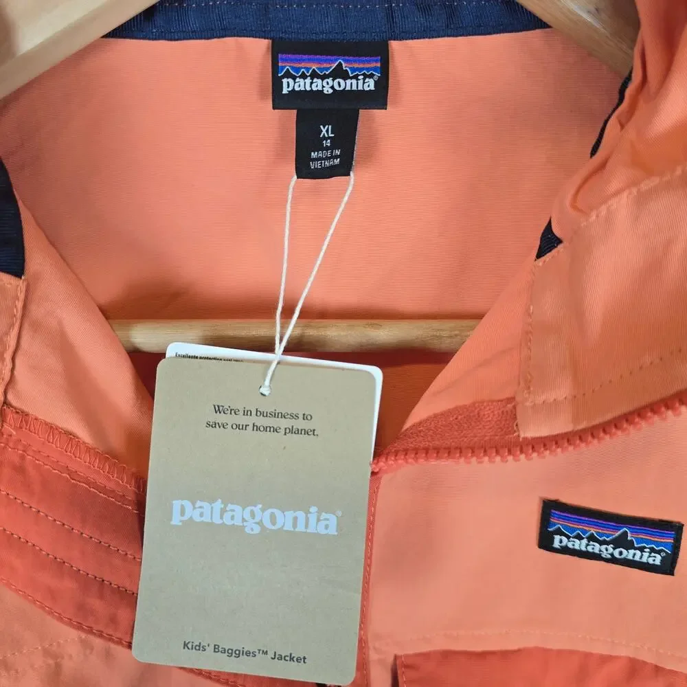 Patagonia Kids Baggies Jacket Size XL/14 Coho Coral Pimento Red